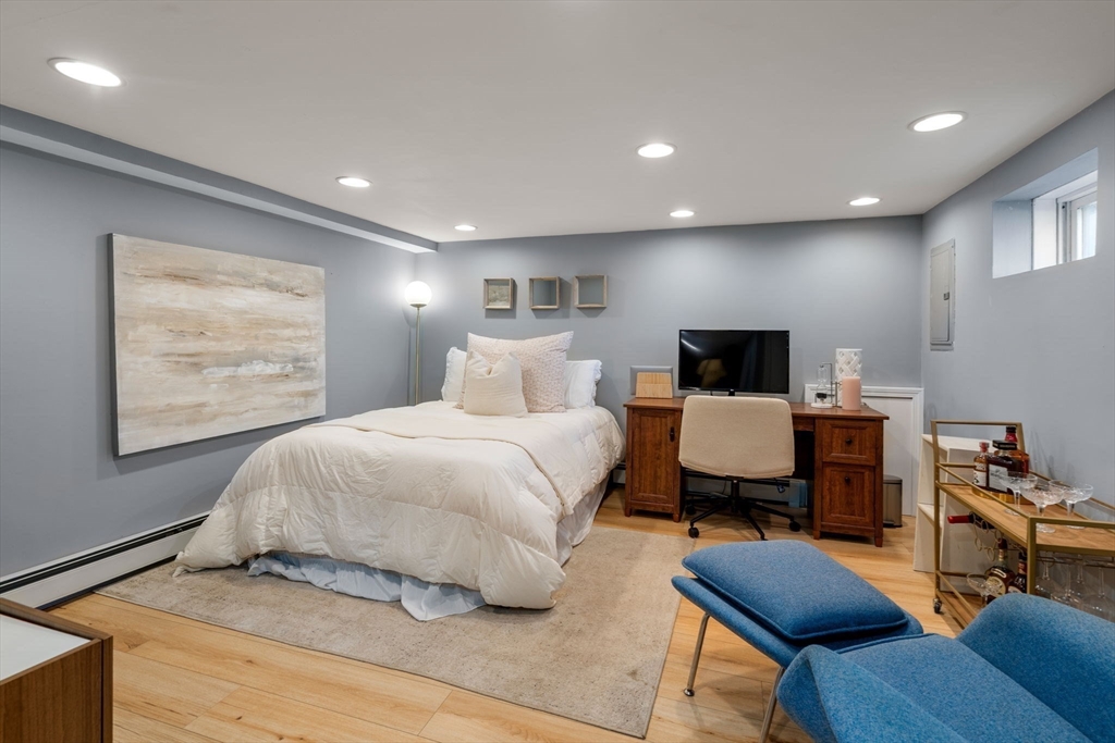58 Bay View Ave