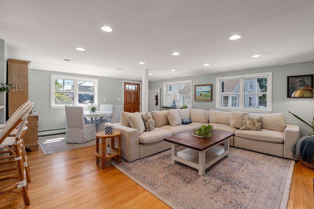 58 Bay View Ave