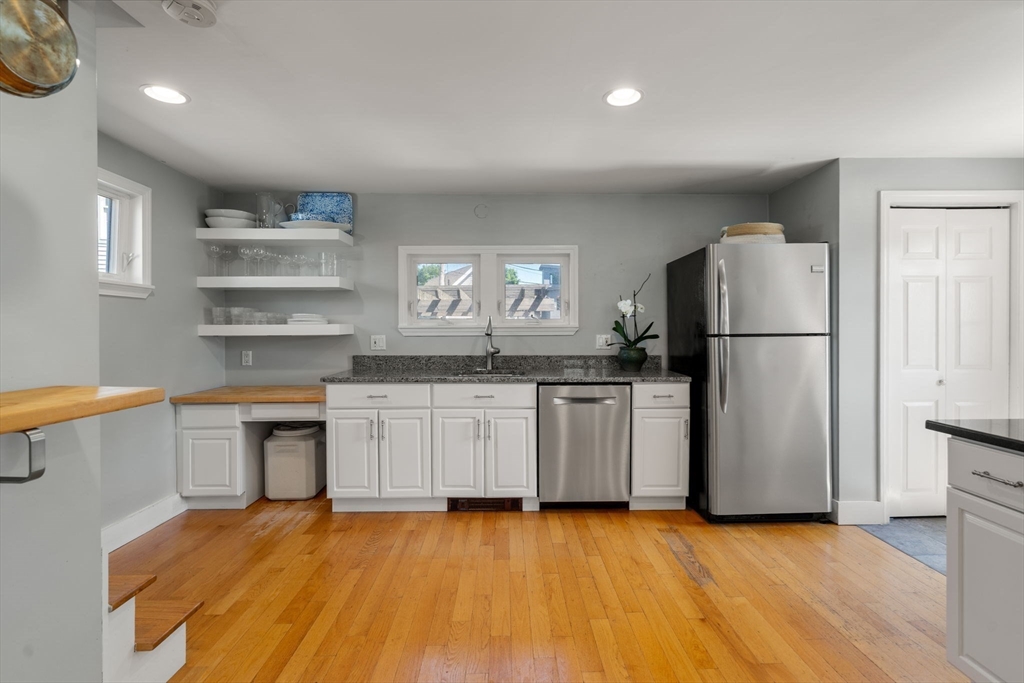 58 Bay View Ave