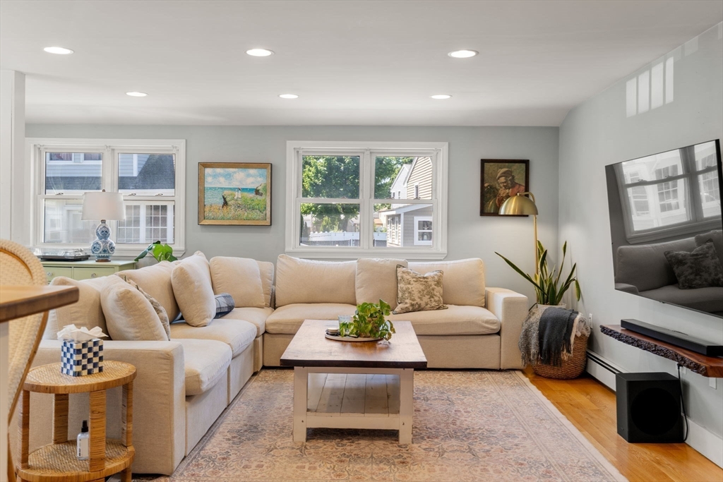 58 Bay View Ave