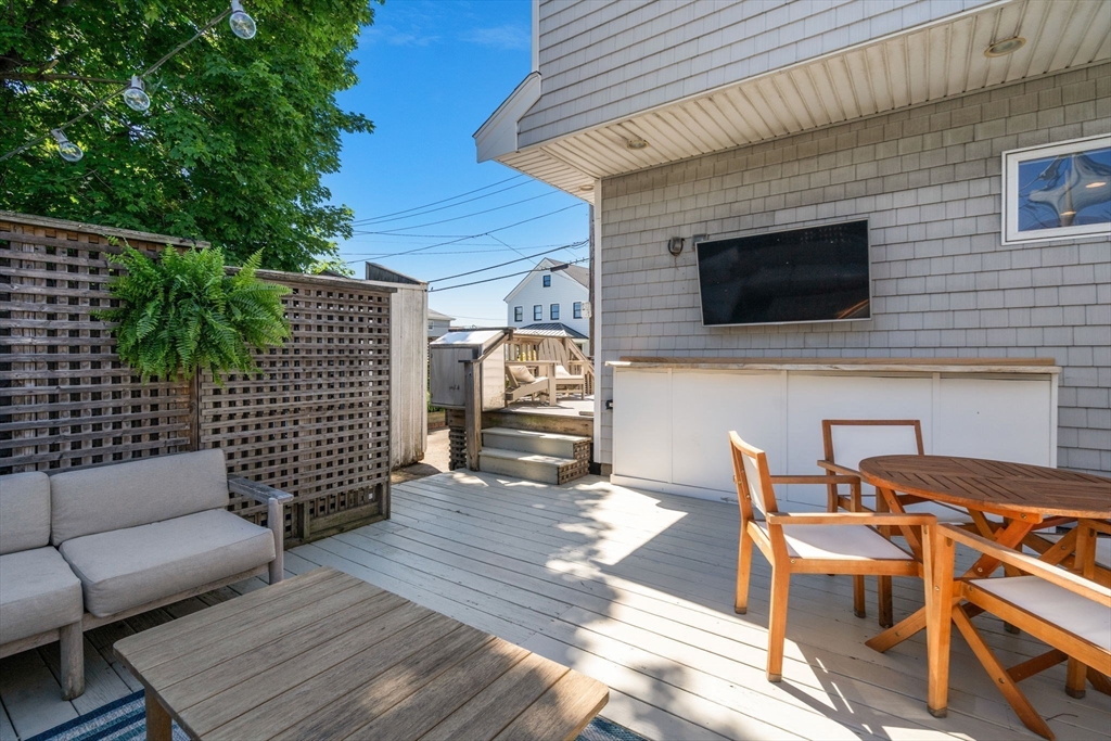 58 Bay View Ave