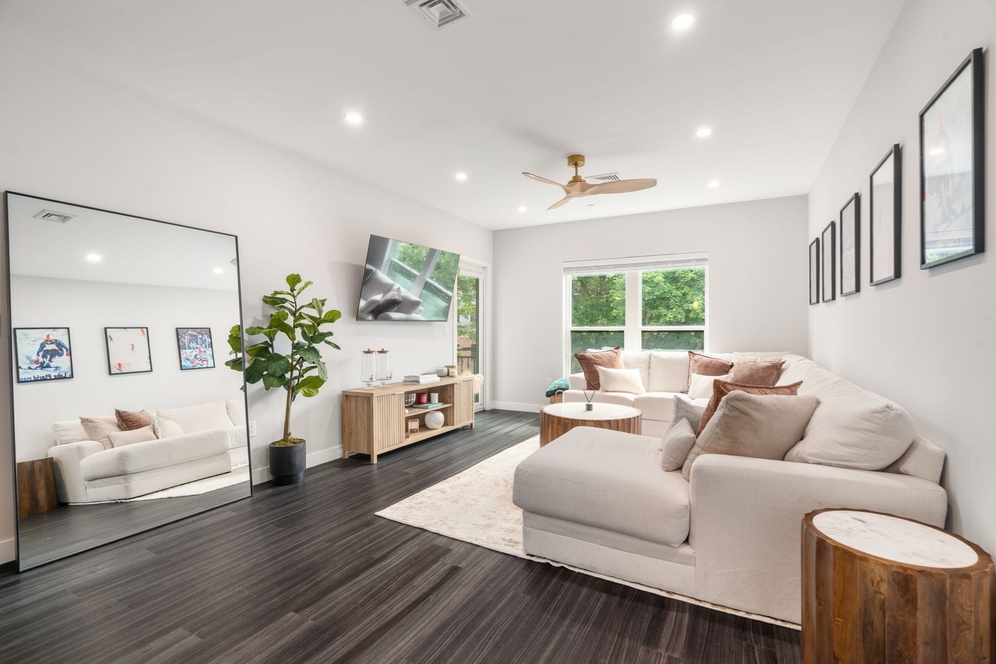 999 Hancock St # 313