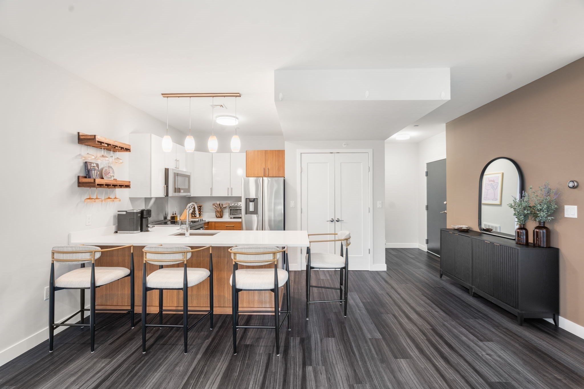 999 Hancock St # 313