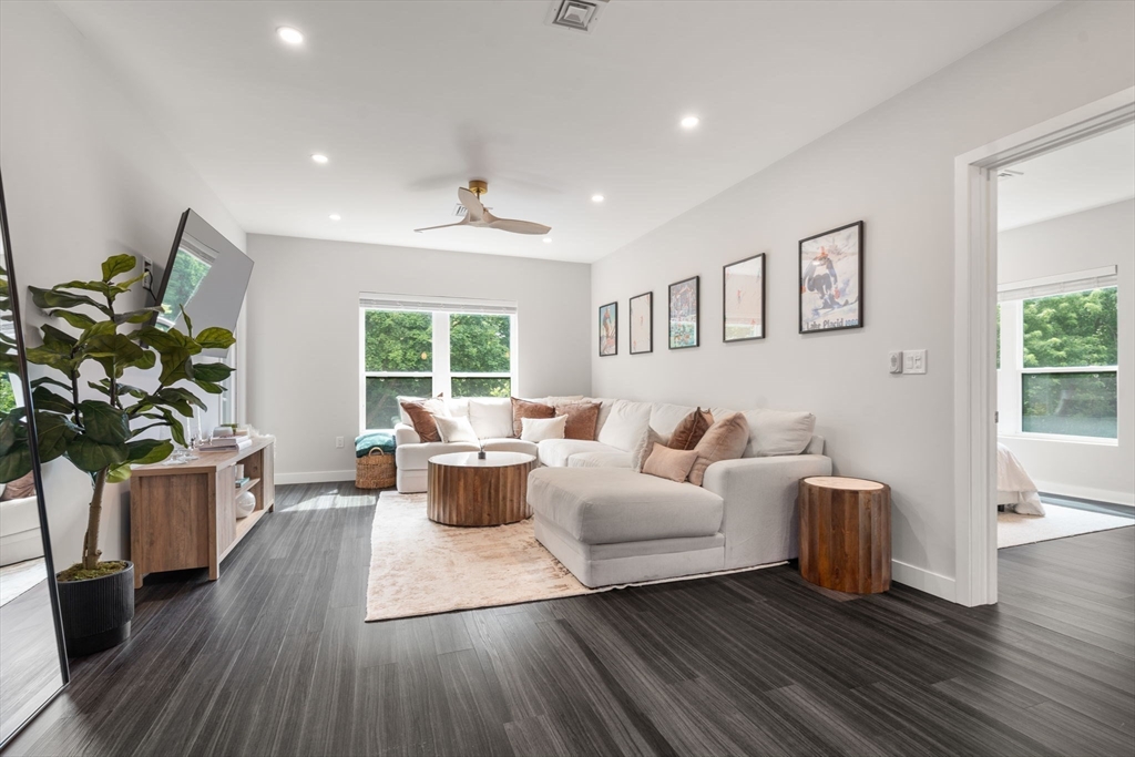 999 Hancock St # 313