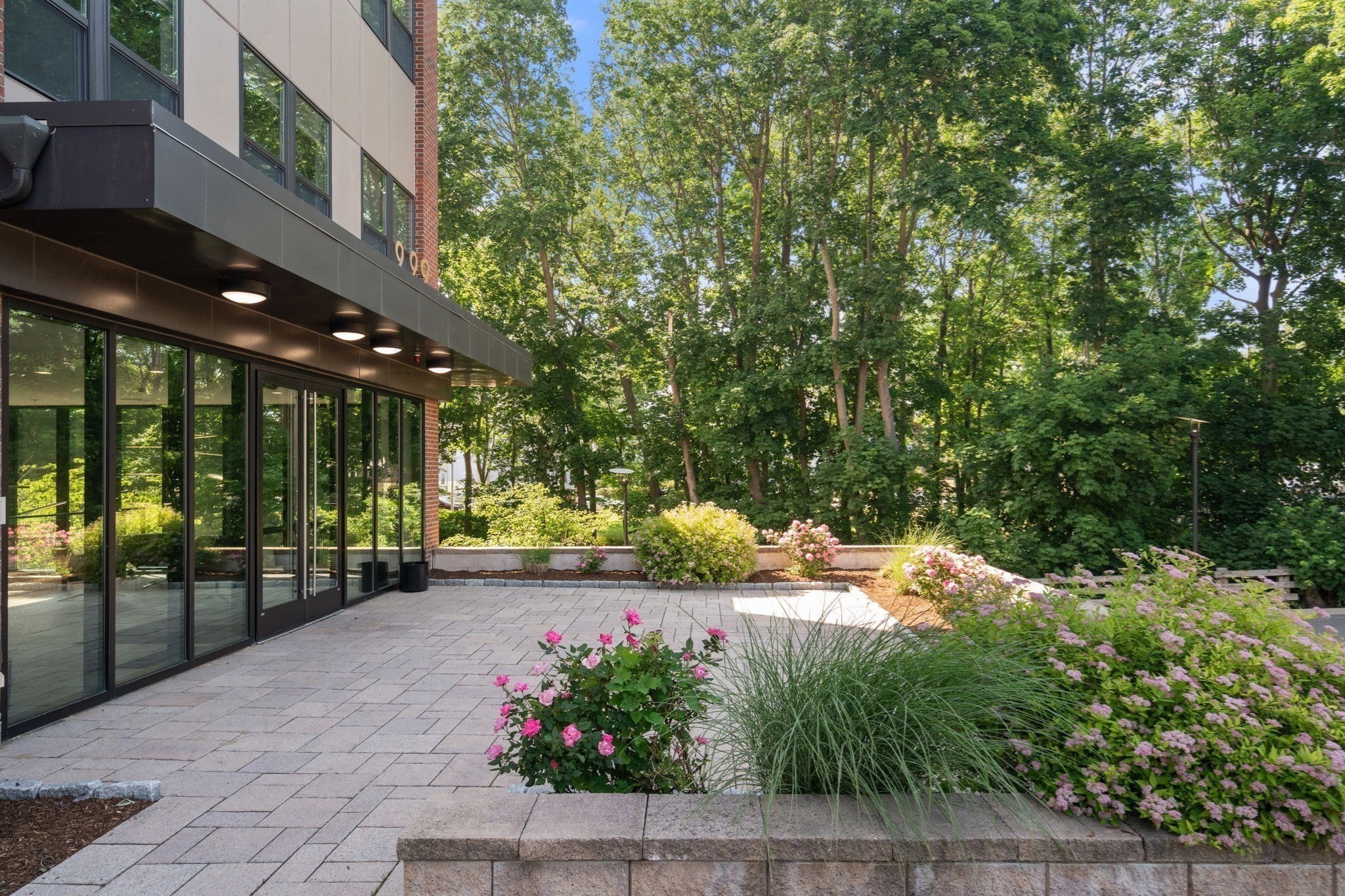 999 Hancock St # 313