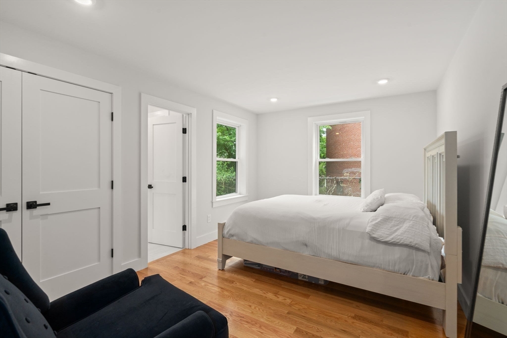 20 Ufford St # 1