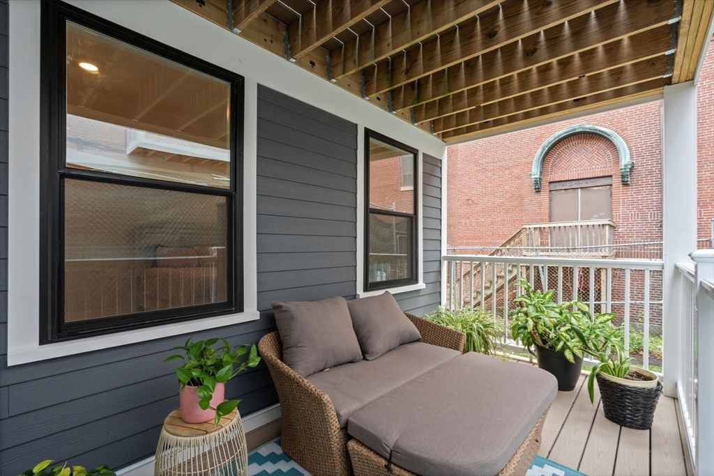 20 Ufford St # 1