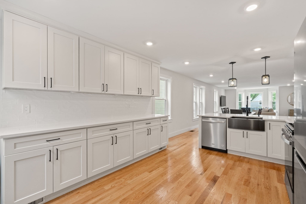 20 Ufford St # 1