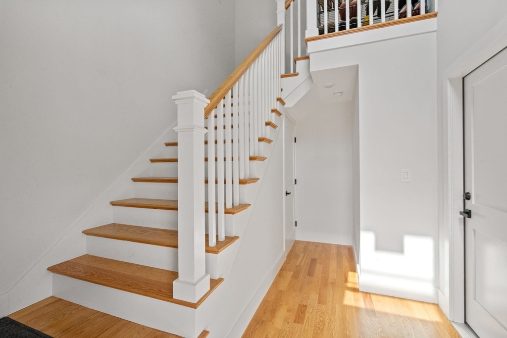 20 Ufford St # 1