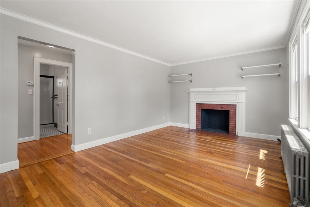 36 Russell St