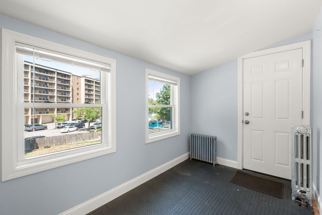 36 Russell St