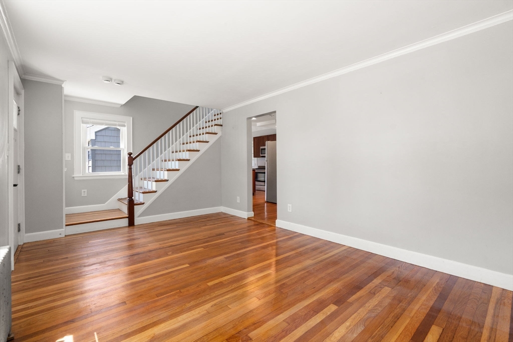 36 Russell St