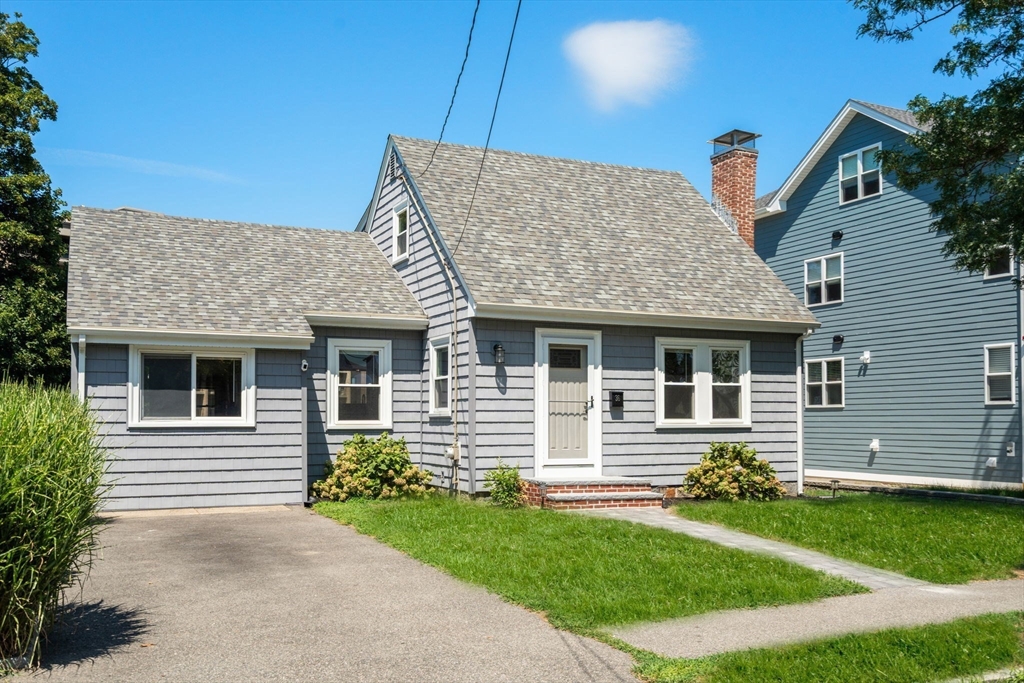 36 Russell St