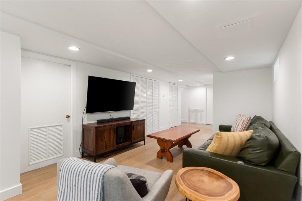 15 Gridley St