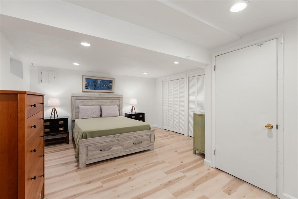 15 Gridley St