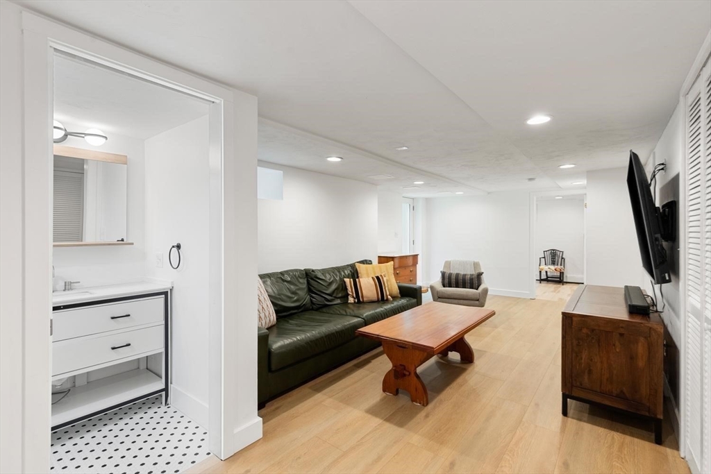 15 Gridley St