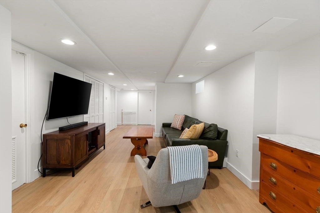 15 Gridley St