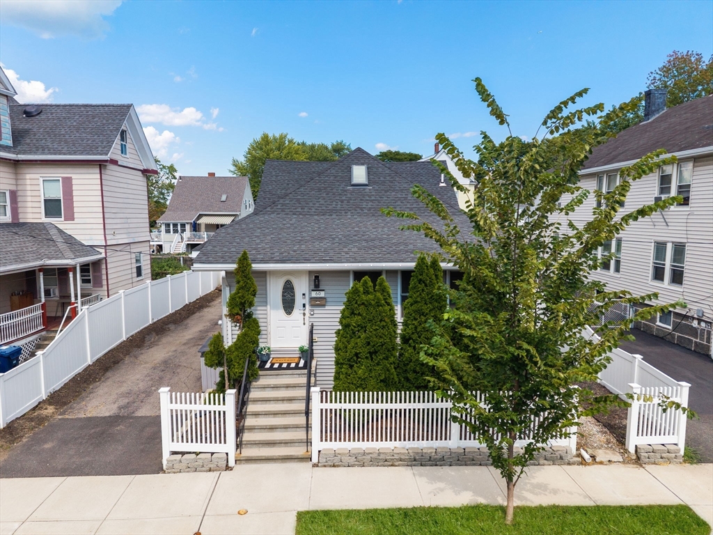 60 French St