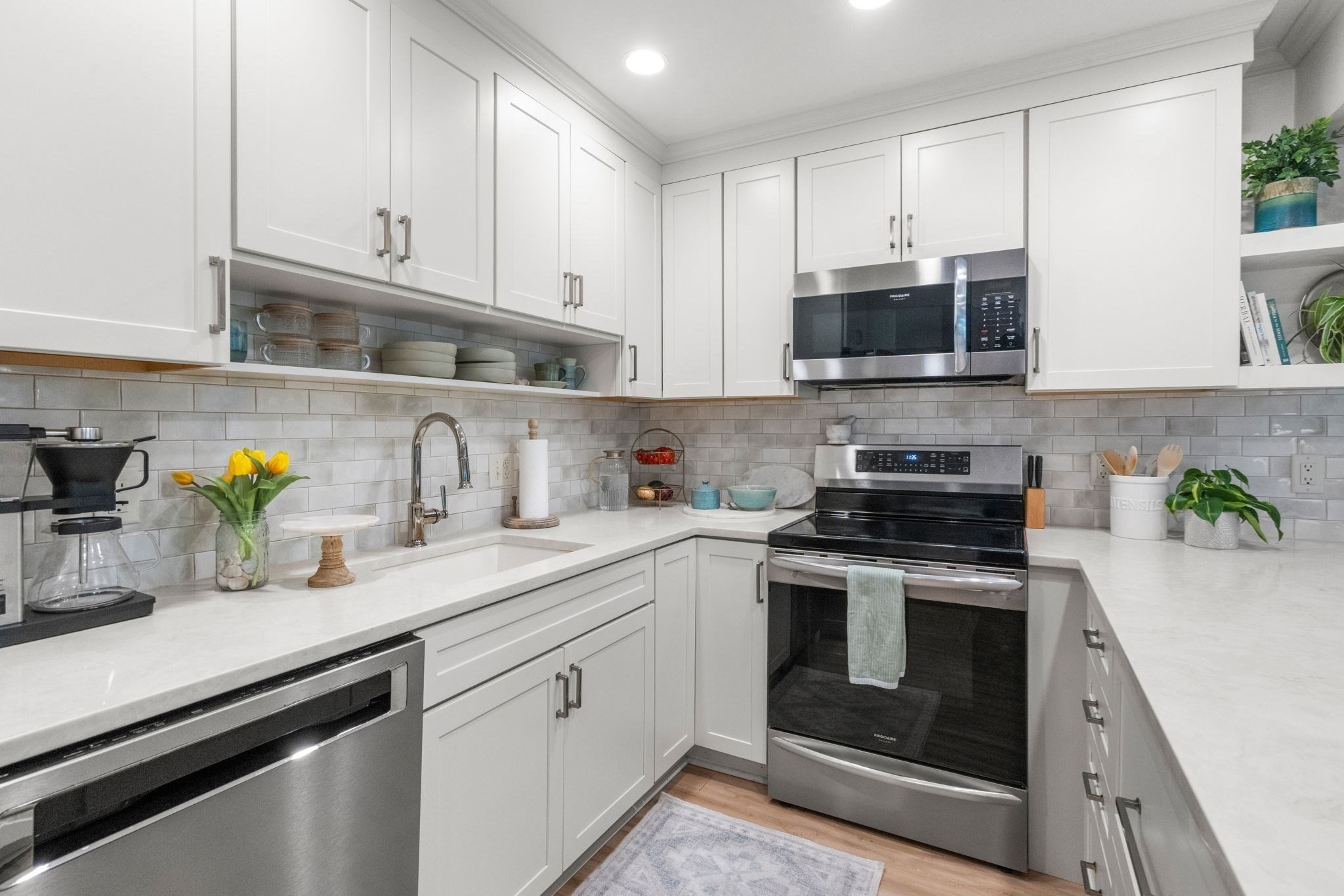 2408 Hockley Dr # 2408