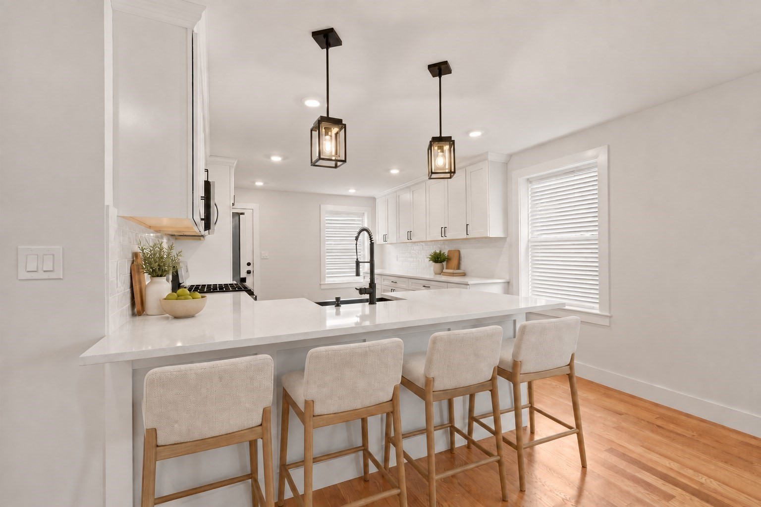 22-20 Ufford St # 1