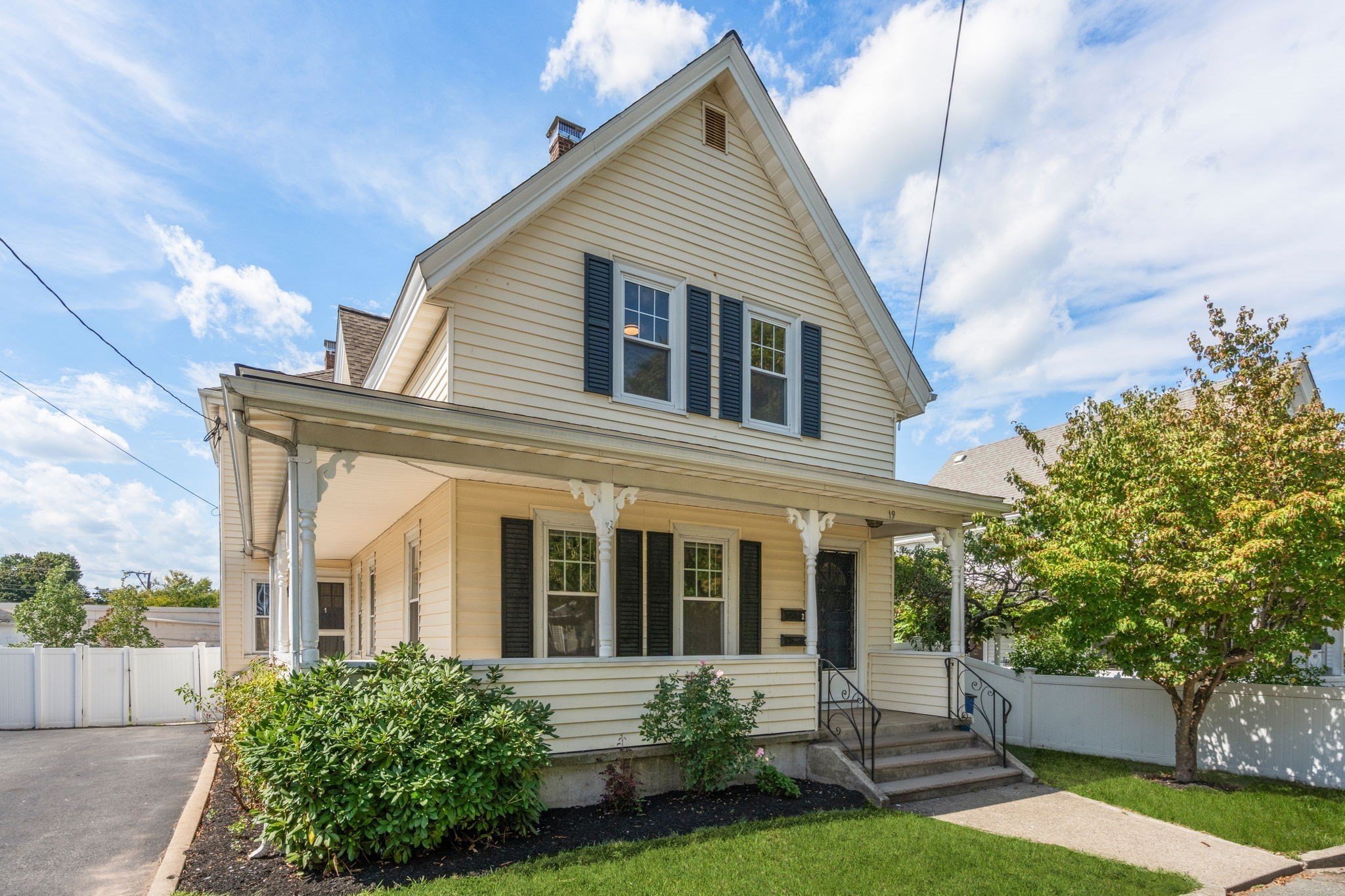 19 Penn St