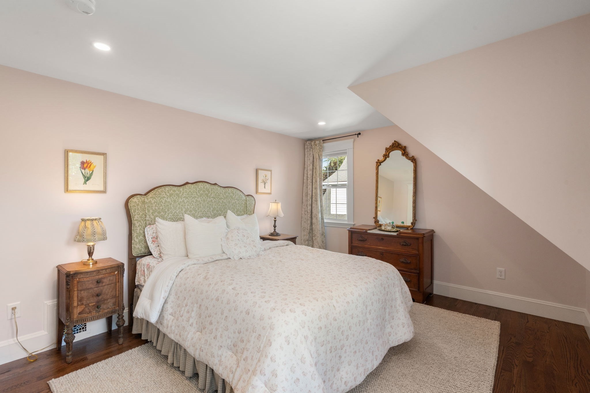 37 Arborway Dr