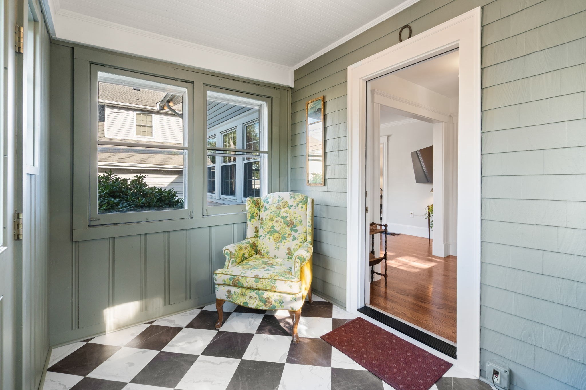37 Arborway Dr