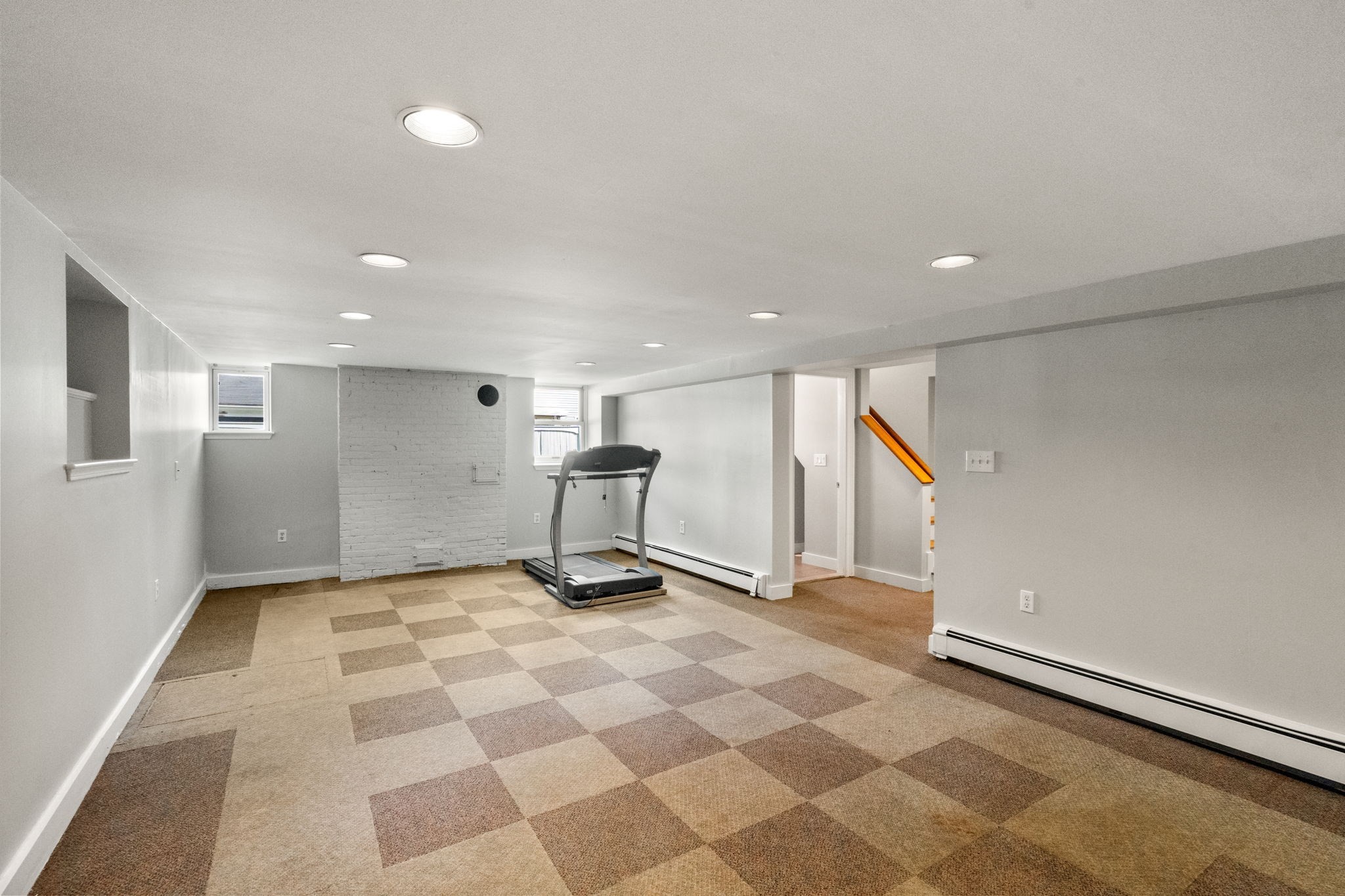 380 Highland Ave