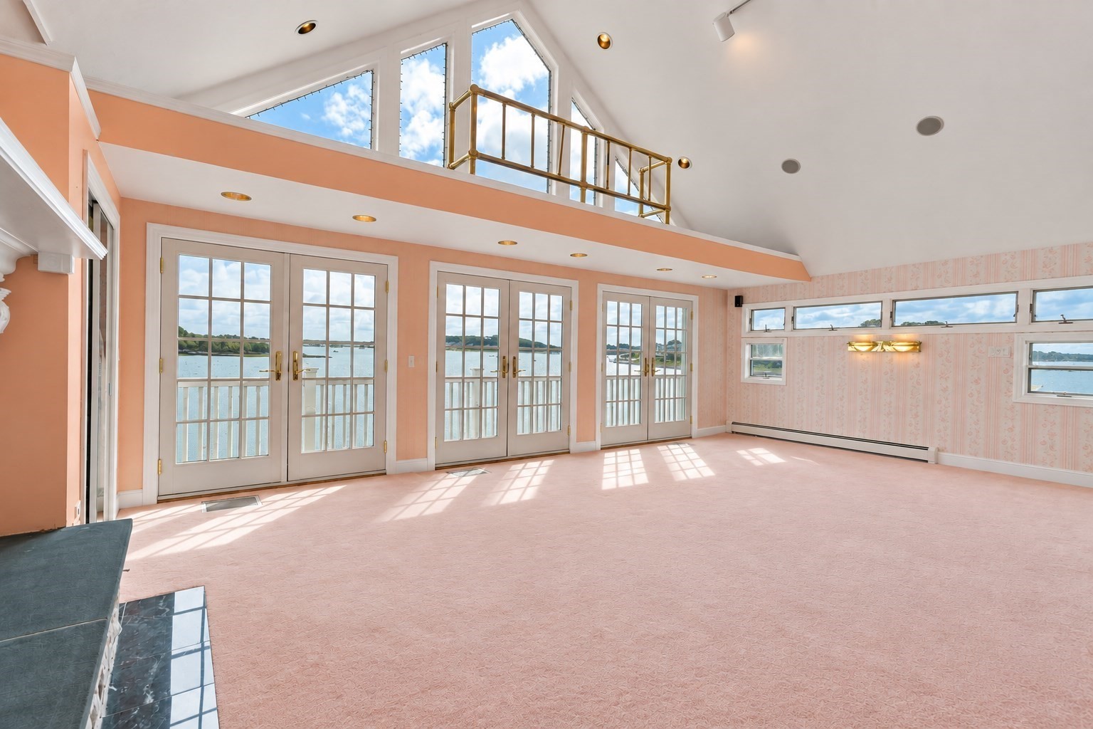 125 Edgewater Drive