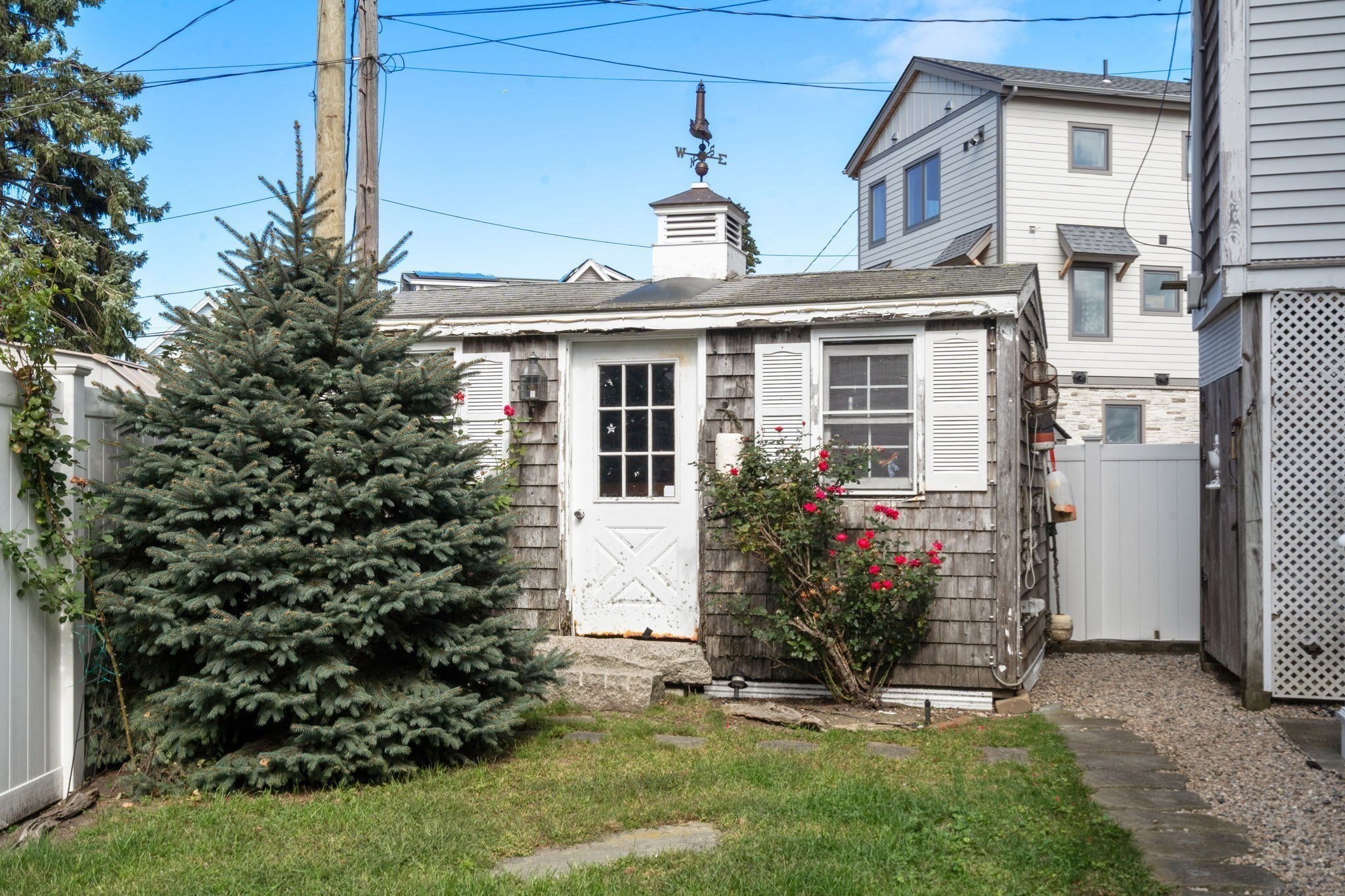 125 Edgewater Drive