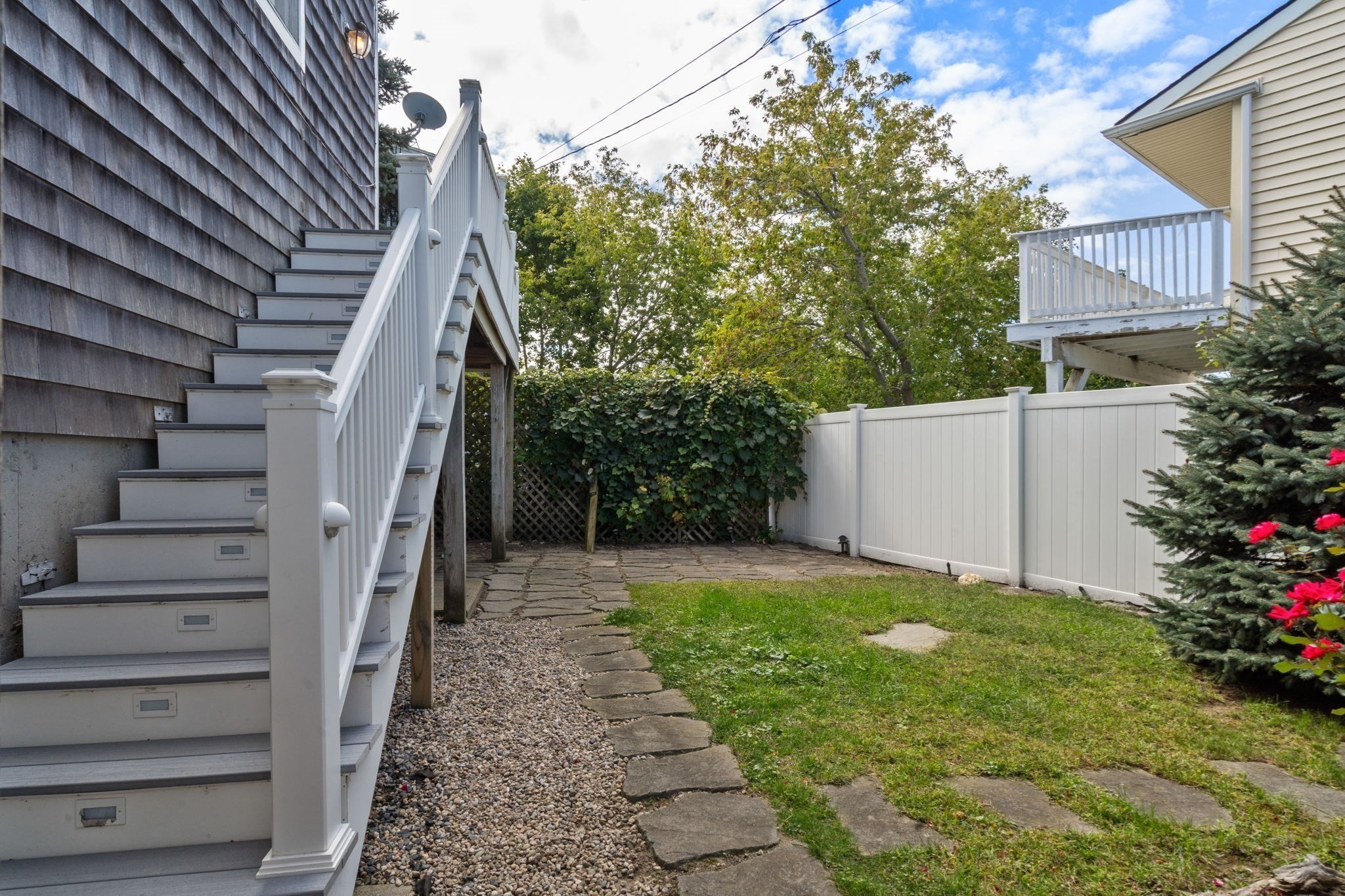 125 Edgewater Drive