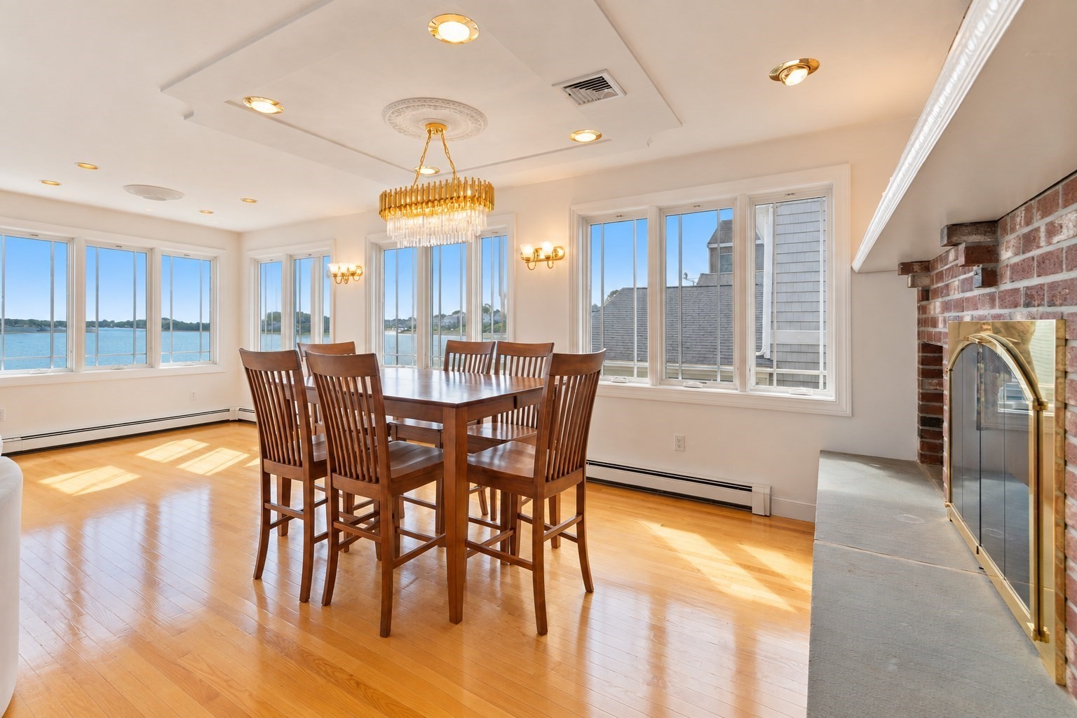 125 Edgewater Drive
