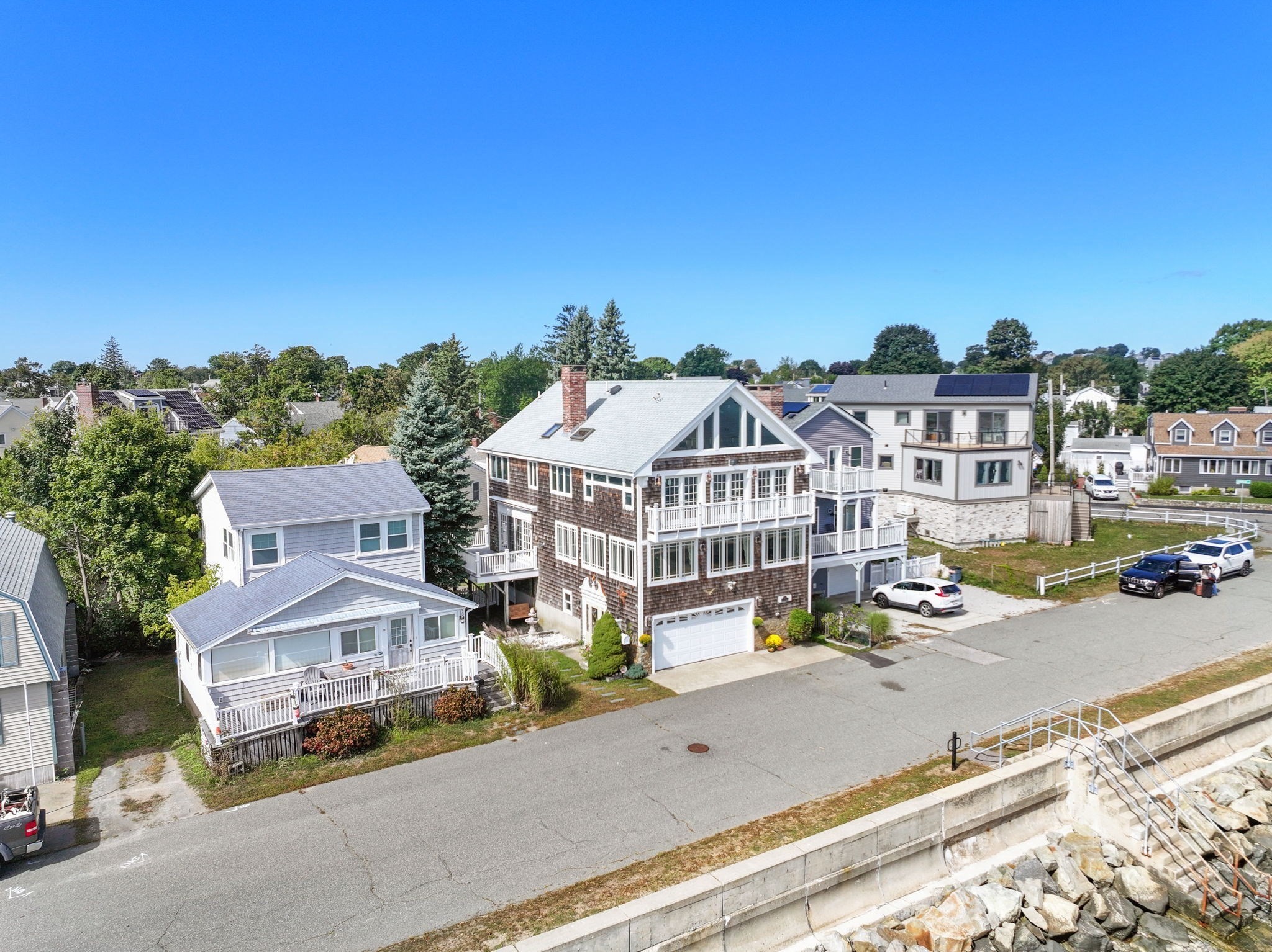125 Edgewater Drive