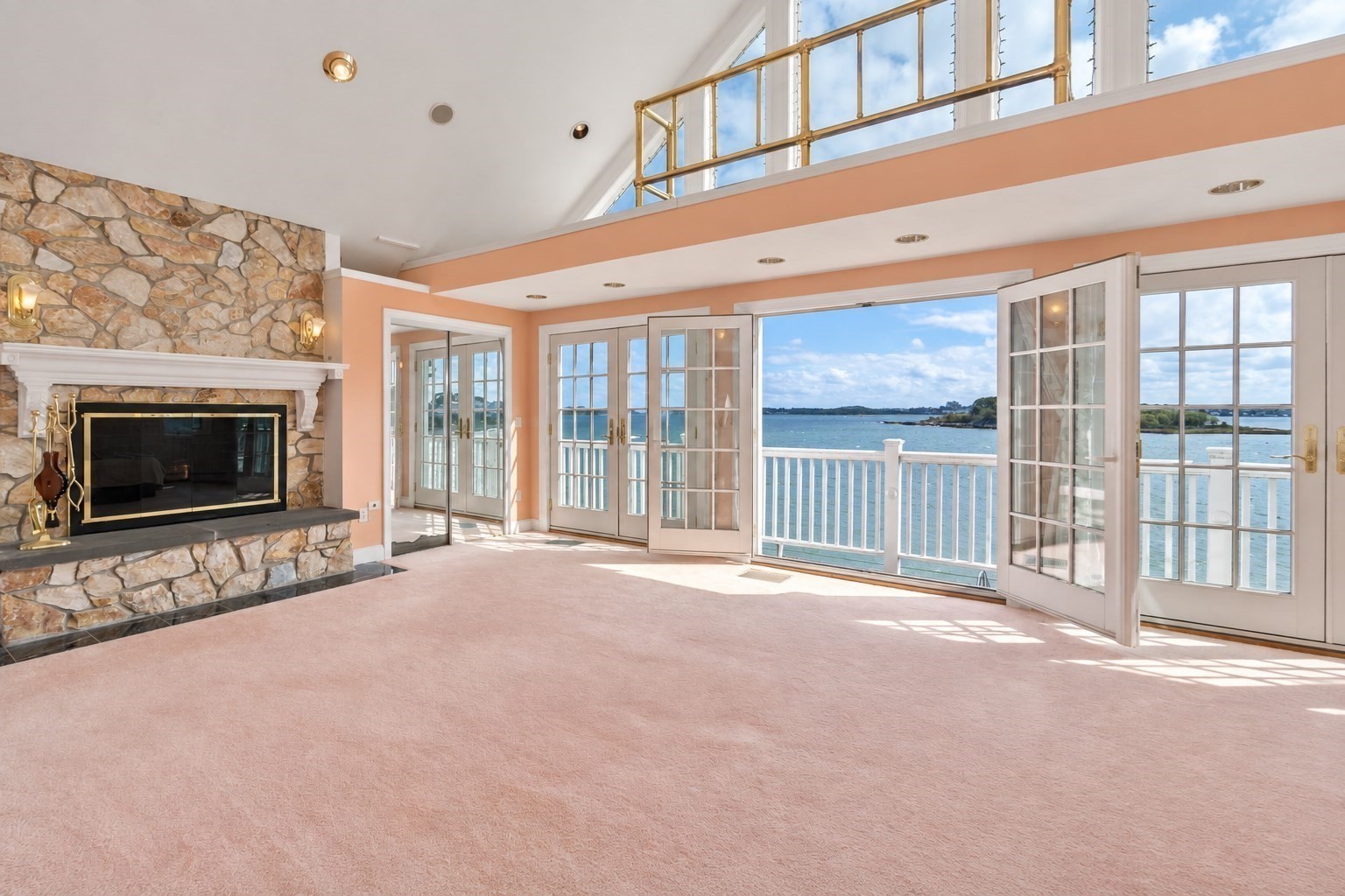 125 Edgewater Drive