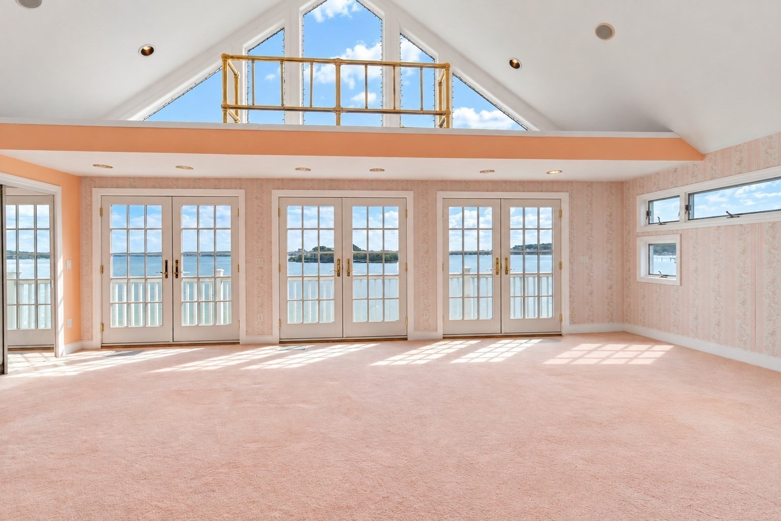 125 Edgewater Drive