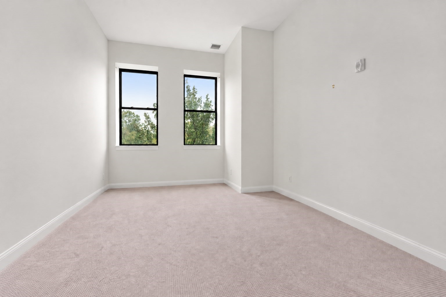 1022 Hancock # 210