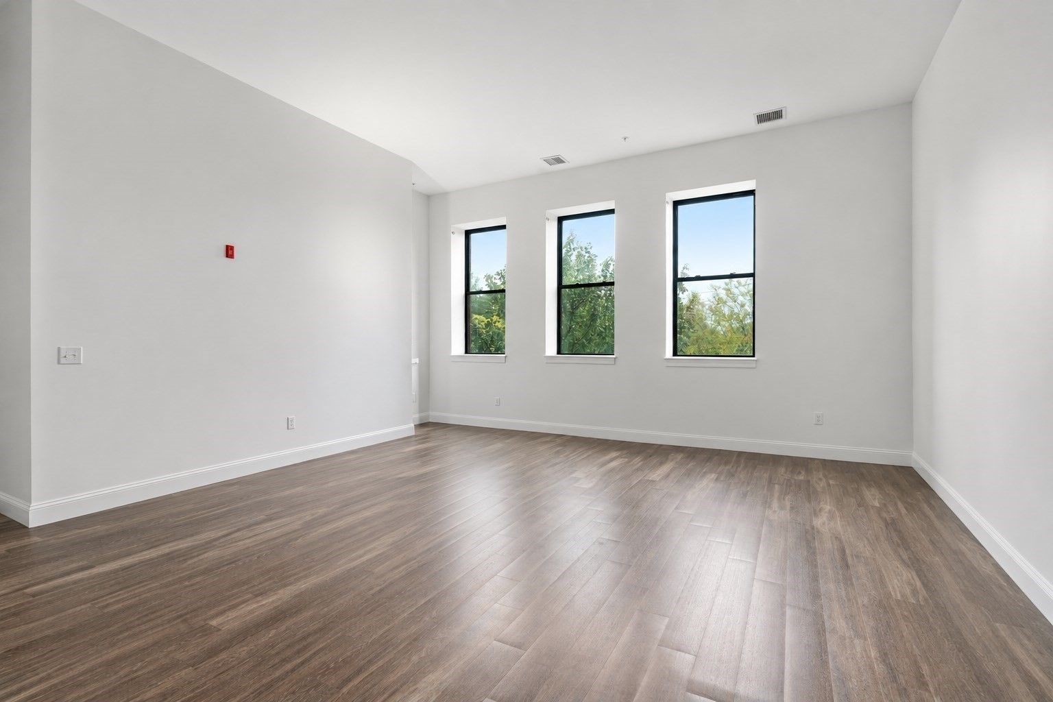 1022 Hancock # 210