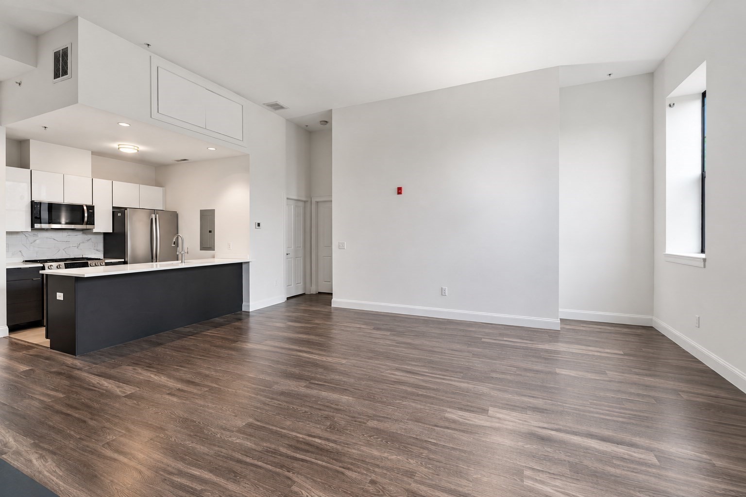 1022 Hancock # 210