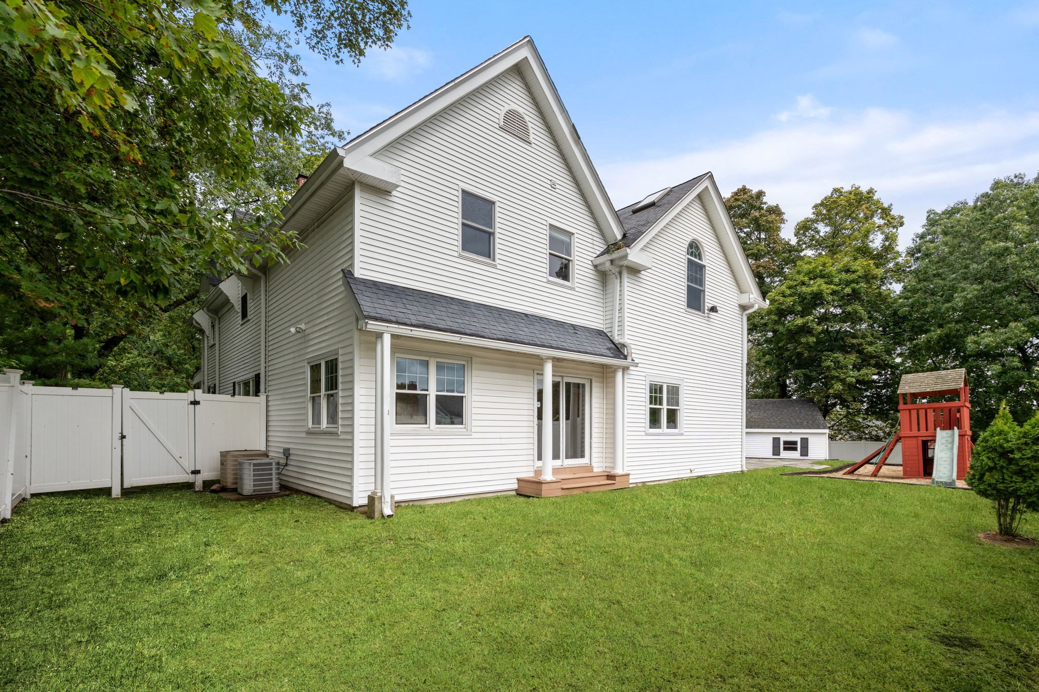 82 Grove St