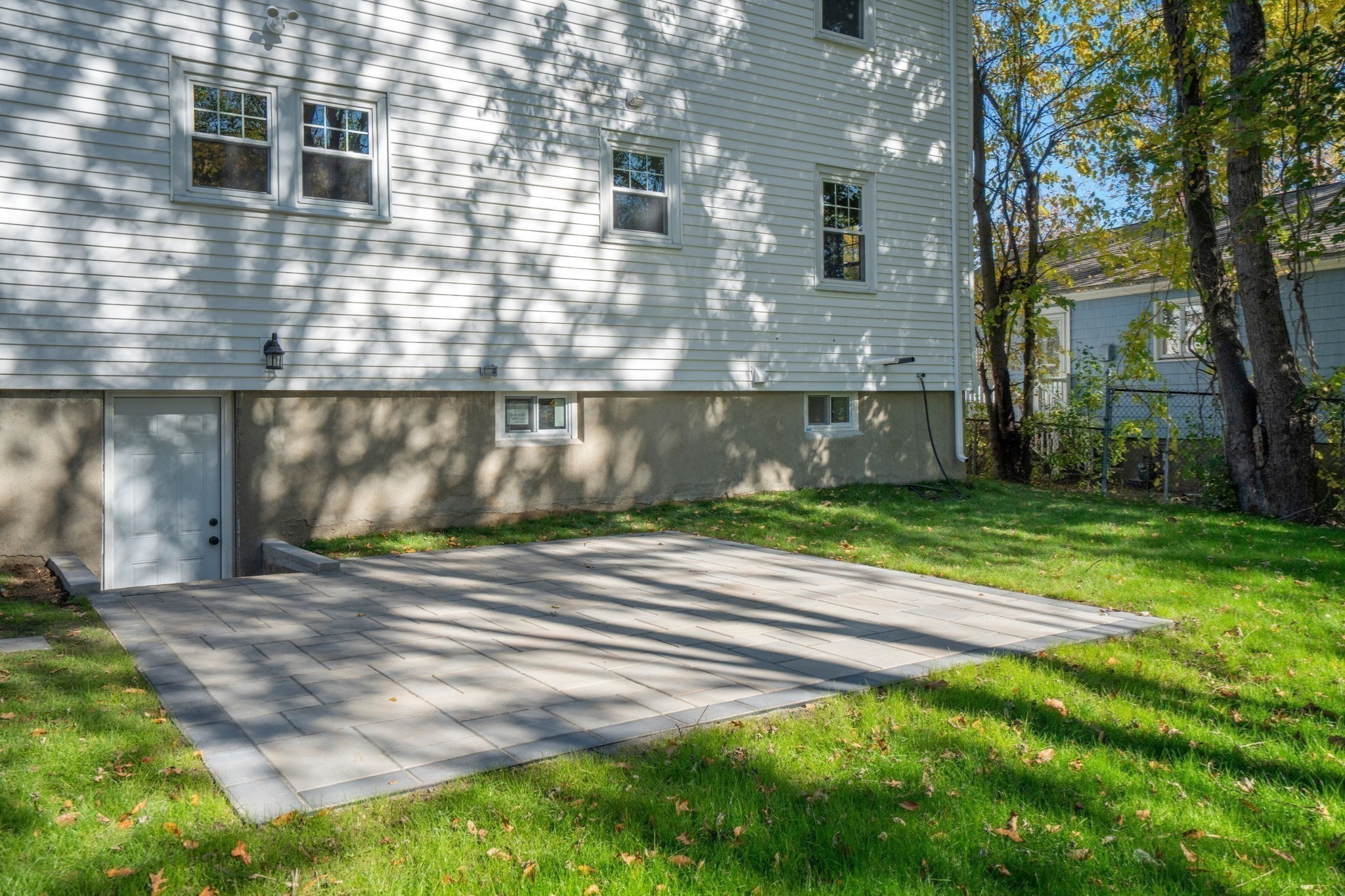 10 Goff St