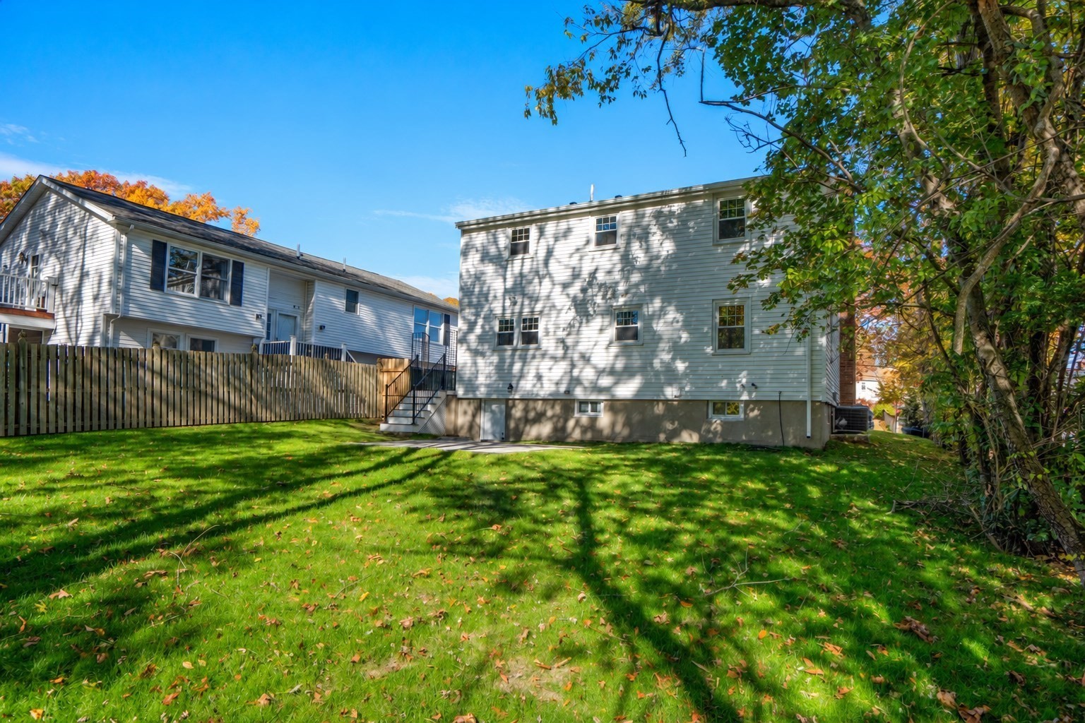 10 Goff St