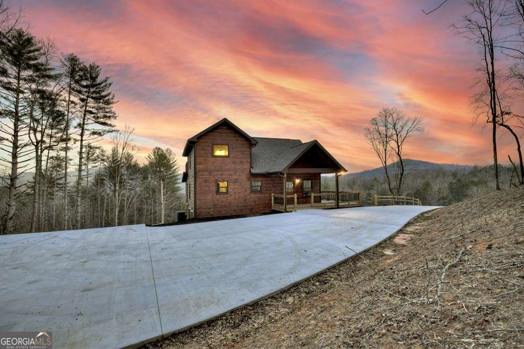 450 Twin Springs Road