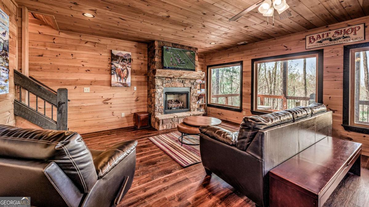 356 Mountain Trace