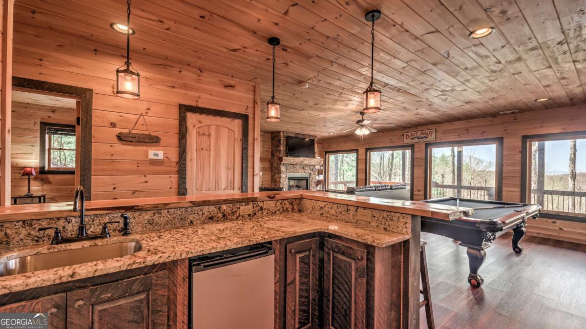 356 Mountain Trace
