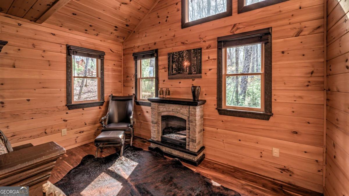 356 Mountain Trace