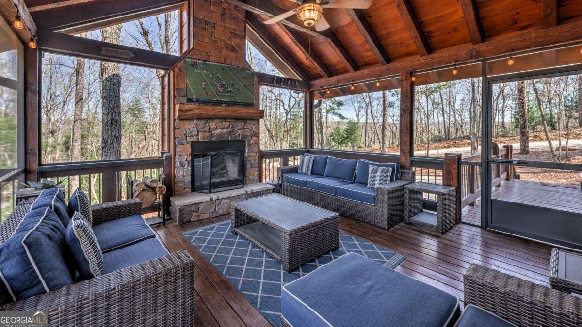 356 Mountain Trace
