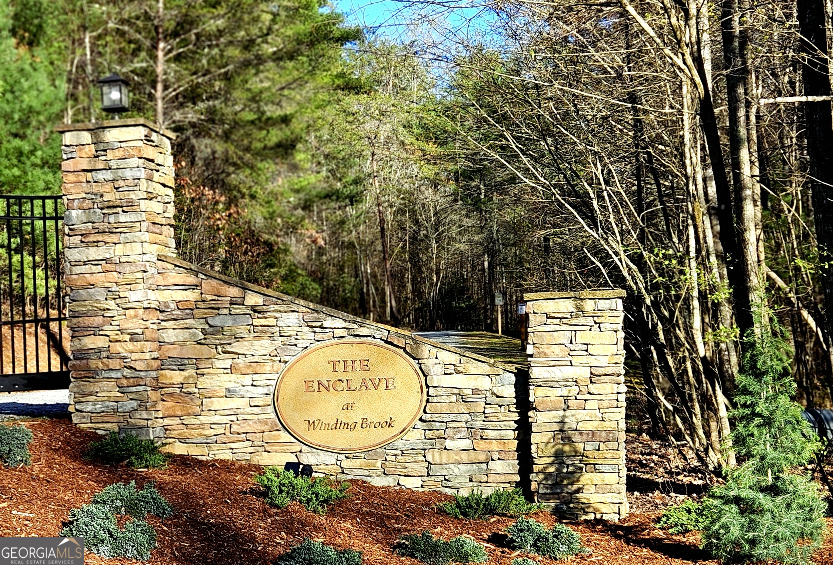 211 Winding Brook Trail