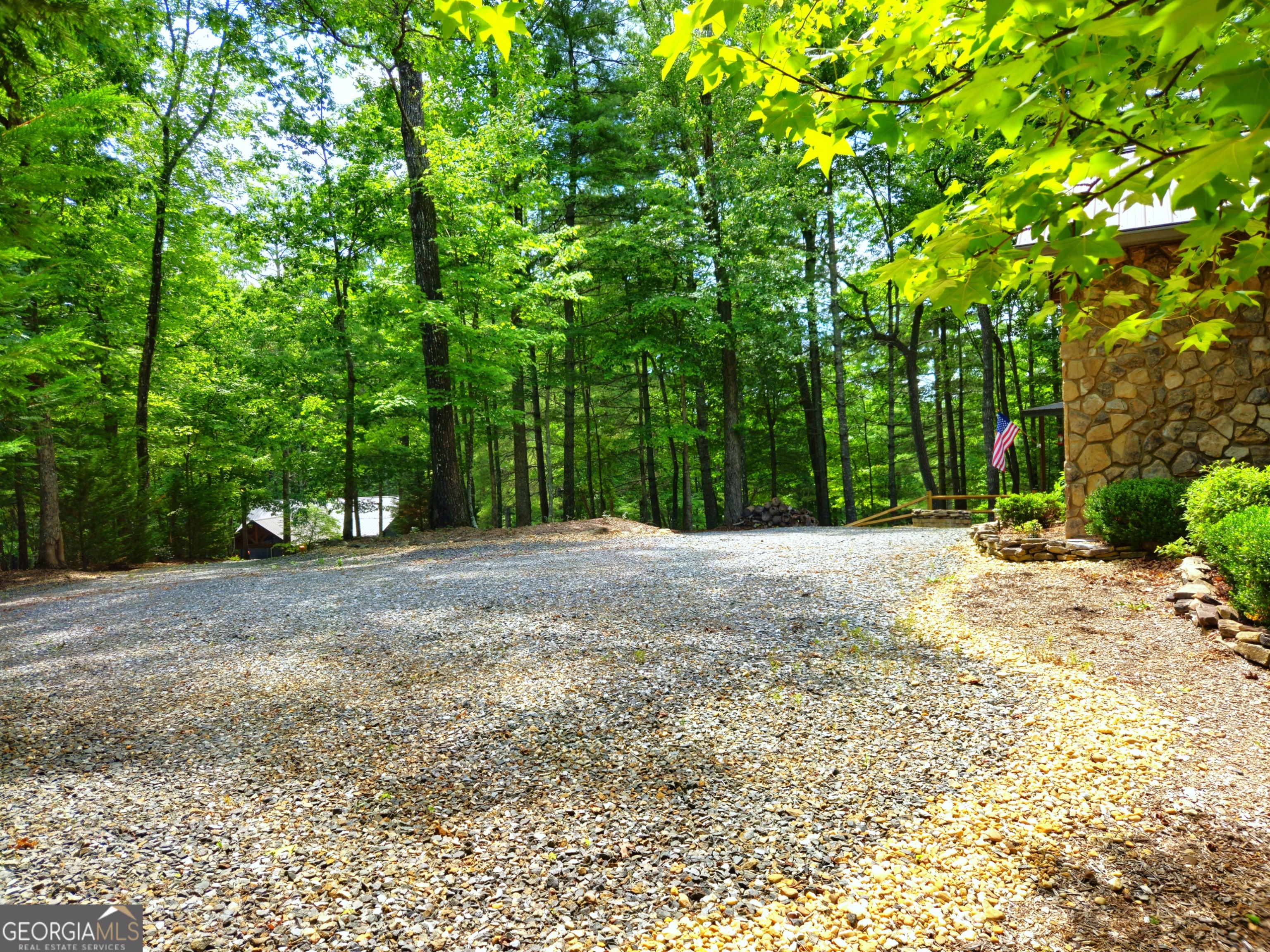 211 Winding Brook Trail