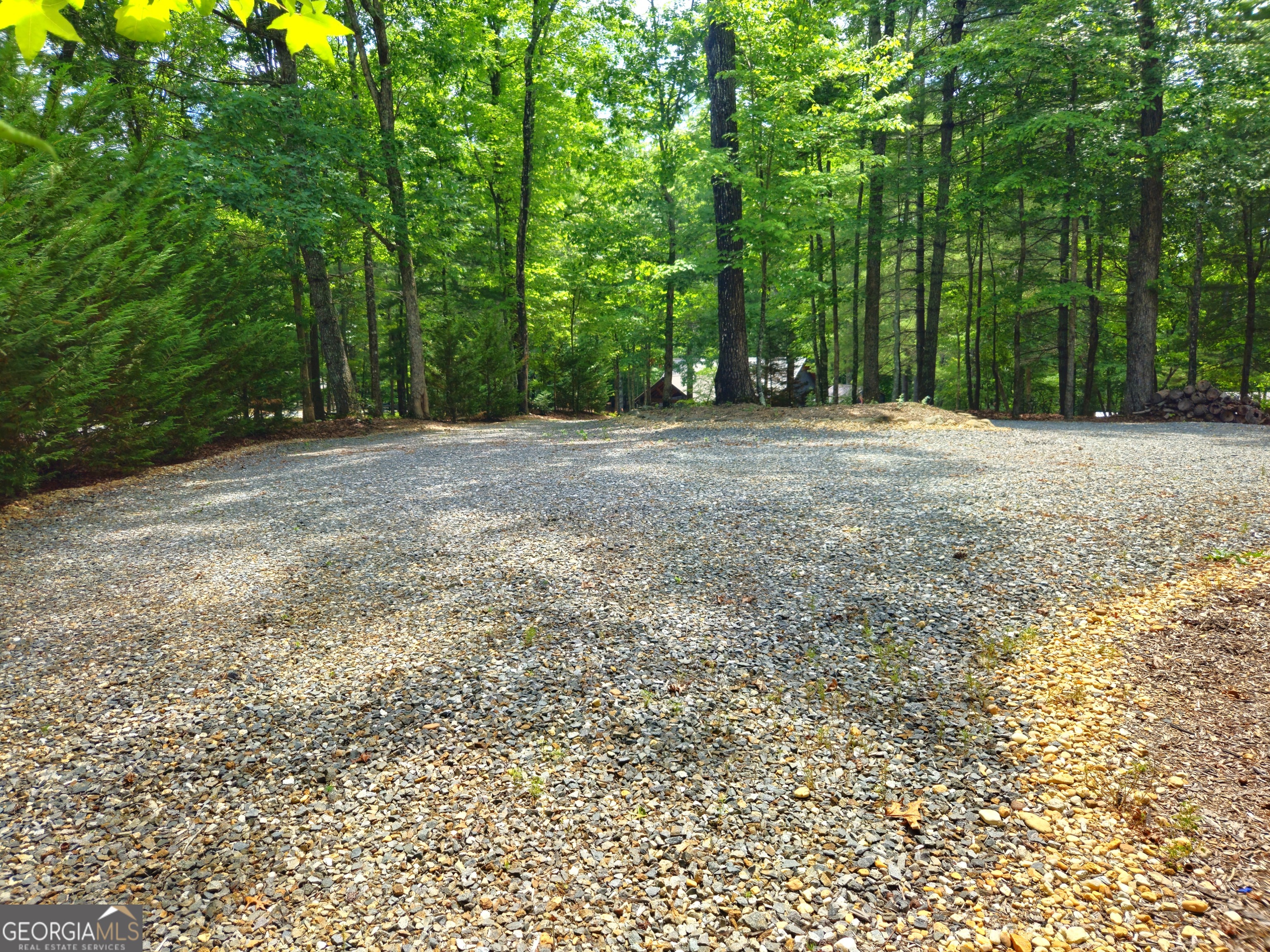 211 Winding Brook Trail