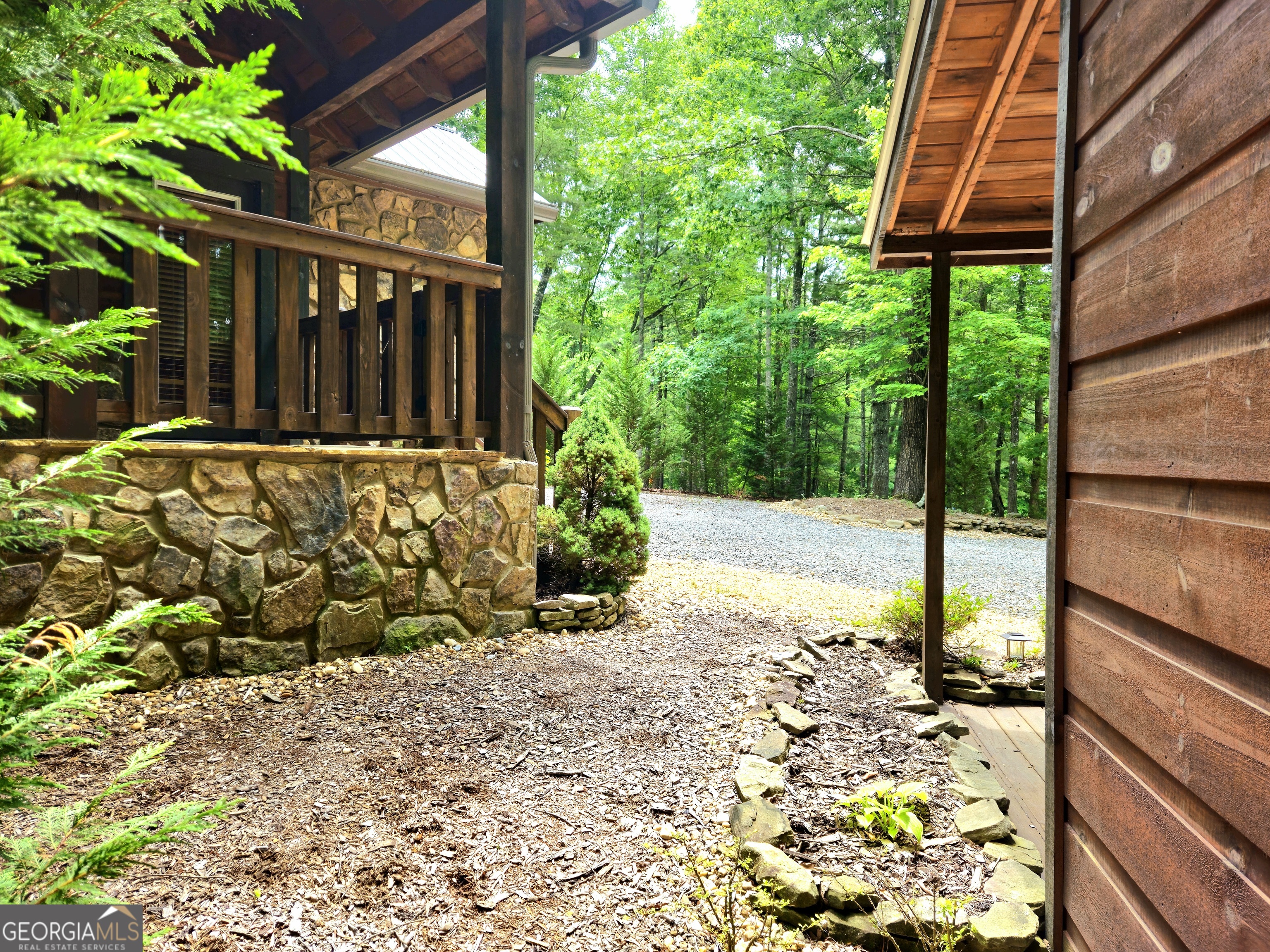 211 Winding Brook Trail